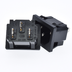 C14电源插座IEC 3针公电源插座交流10A 250伏黑色卡扣嵌入式安装，用于PDU DIY连接端口