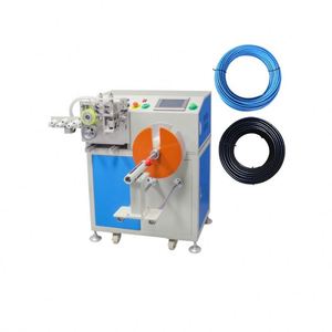Máquina bobinando automática do cabo Cabos de alimentação Máquinas de enrolamento cortam e torcem automaticamente fios contando o equipamento do medidor