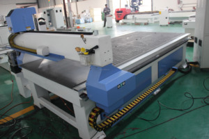 Máquina grabadora de 4 ejes, enrutador cnc 1325 con eje giratorio para cilindro y madera plana - Product Image 4
