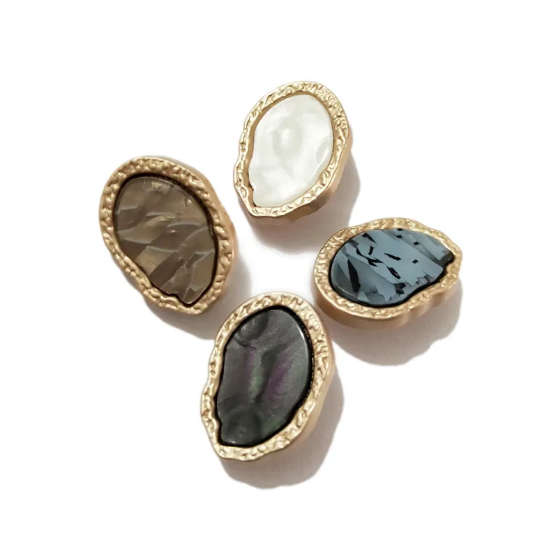 Personalizada de piedras preciosas forma de hoja de 18mm de lujo de diamantes de imitación de aleación de zinc de elegante mango de plástico de metal combinado de las mujeres botón para tela