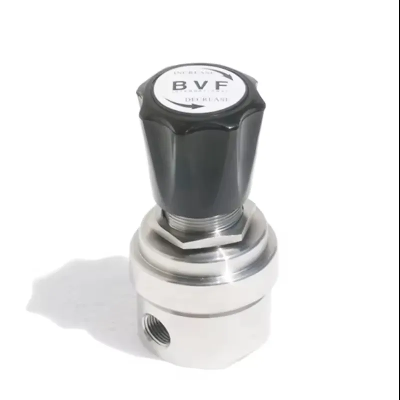 La válvula de seguridad de alto flujo con presión regulada está diseñada con un asiento suave para establecer con precisión el valor de contrapresión