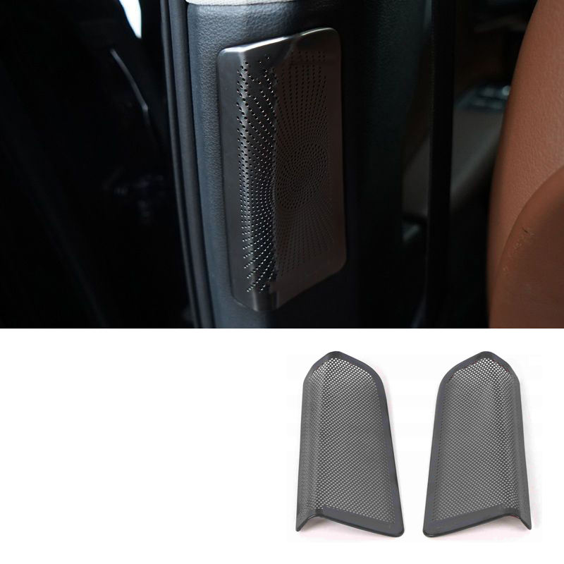 Negro audio del poste de la puerta media