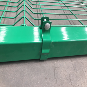Rete di recinzione in rete saldata 3D di alta qualità rivestita in PVC, resistente agli agenti atmosferici per il parco, l'aeroporto e la barriera di sicurezza del cantiere - Product Image 5