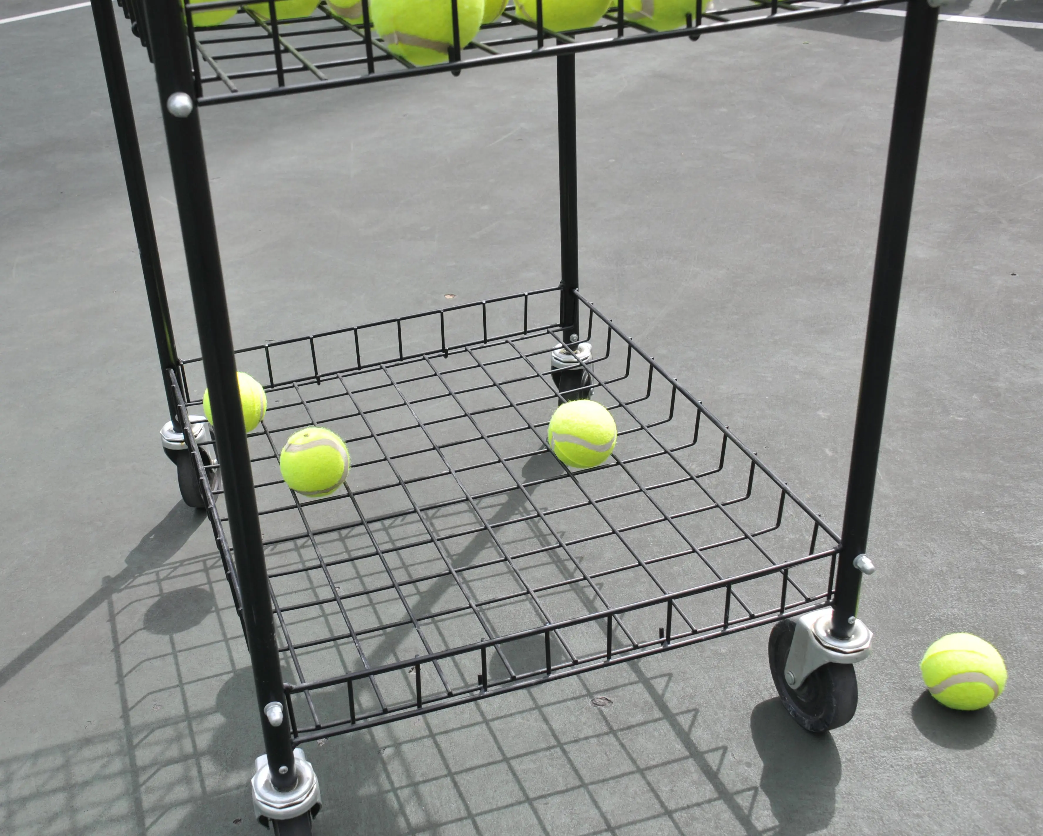 Carros de viaje y enseñanza de tenis: equipo deportivo único, gran capacidad de bolas, accesorios ideales para canchas de entrenamiento
