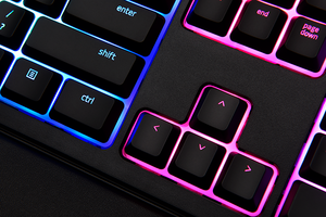 Razer Ornata Chroma-Teclado retroiluminado RGB ergonómico, teclado Digital multifunción de tamaño completo - Product Image 2