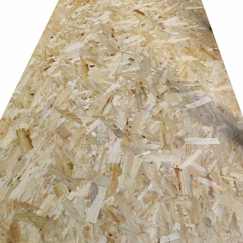 Panneau OSB de sortie d'usine 3mm 6mm 9mm 12mm panneau isolé structurel avec des prix bon marché pour la construction