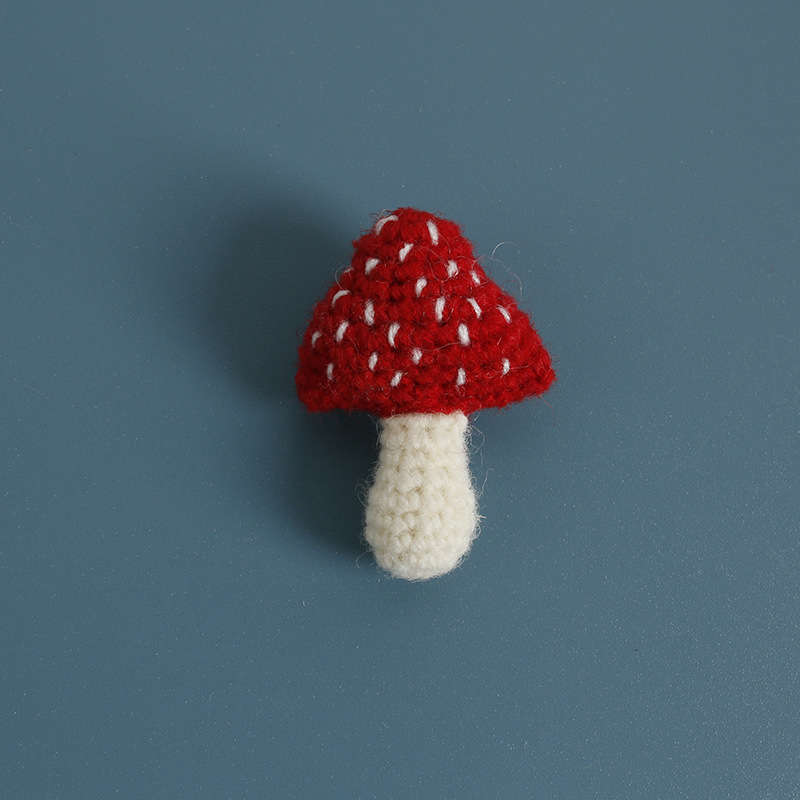 Broche champignon rouge