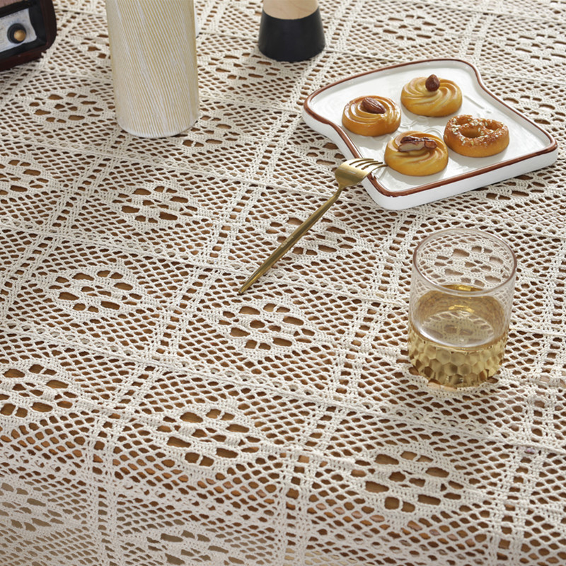 Beige Tassel Geometric Squares Hand Crochet Polyester Cotton Lace Table Cloth Wedding Table Linen With Tassel Decoration