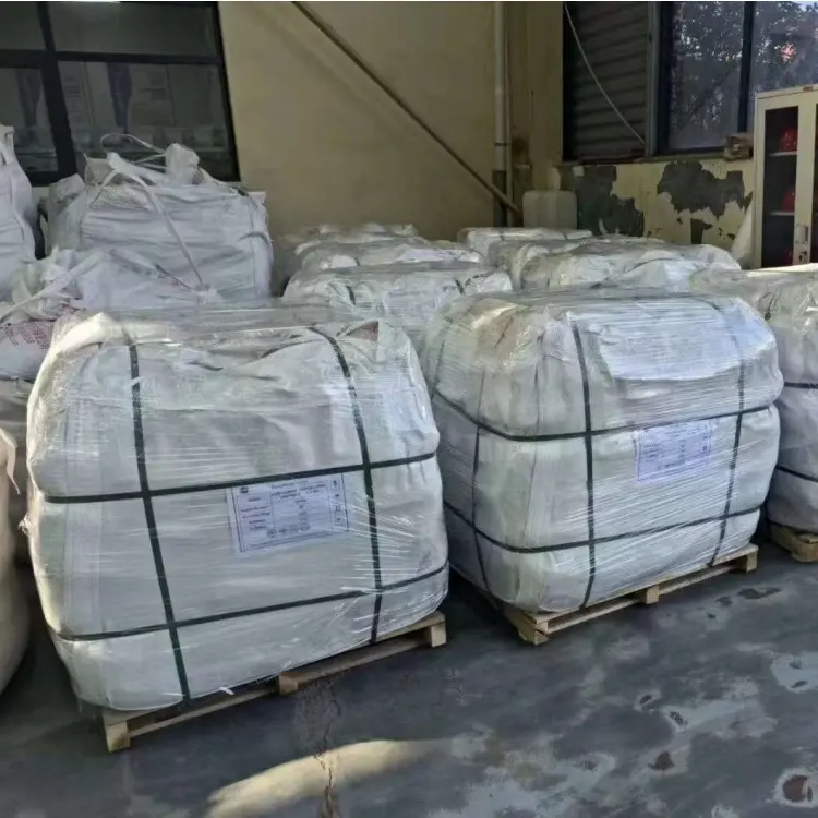Cemento aluminoso Cemento de aluminato barato Cemento refractario de alta refractariedad de China