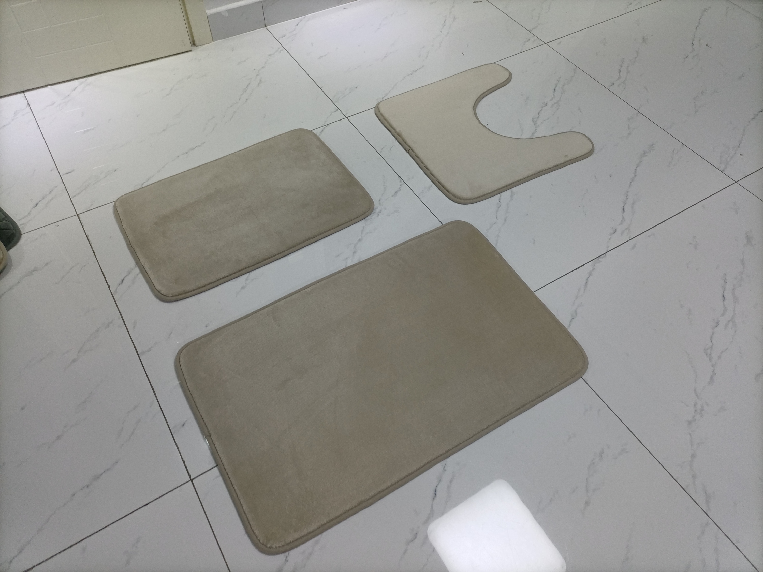 beige