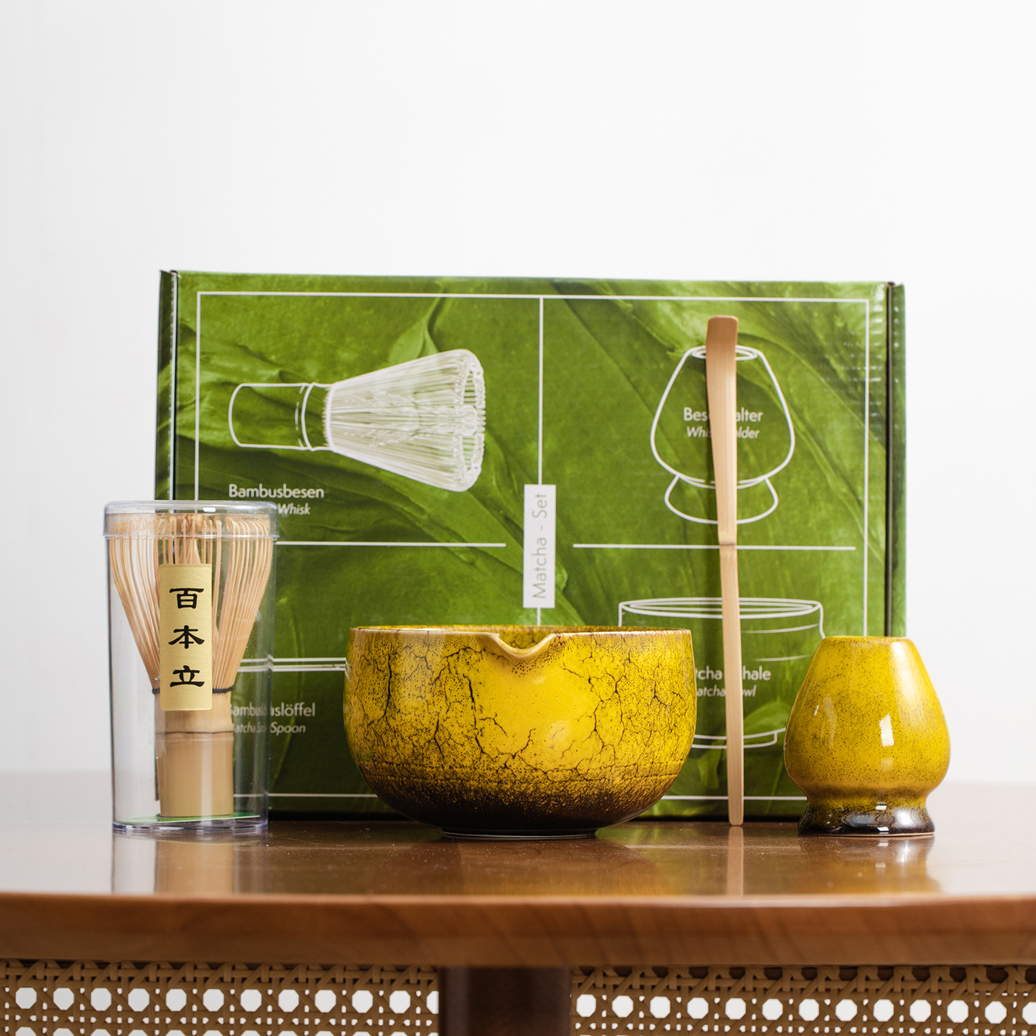 Yellow 4-piece set