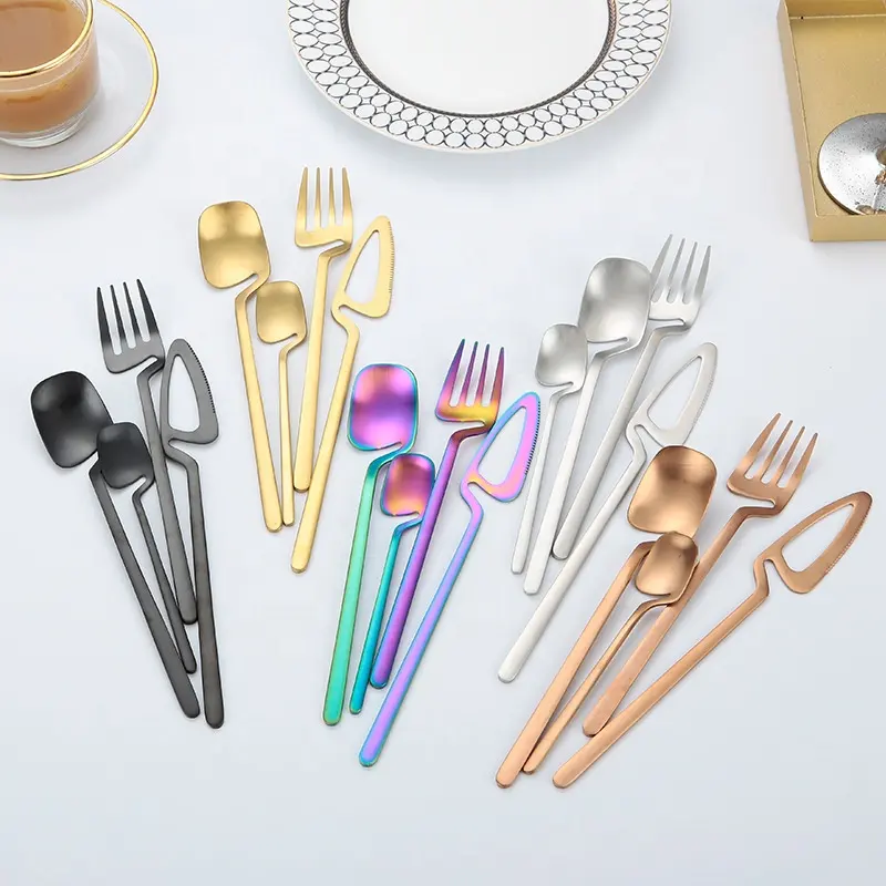 Set di posate colorate in PVD Set di posate in acciaio inossidabile lucido opaco posate nere cucchiai in oro rosa Set di coltelli a forchette