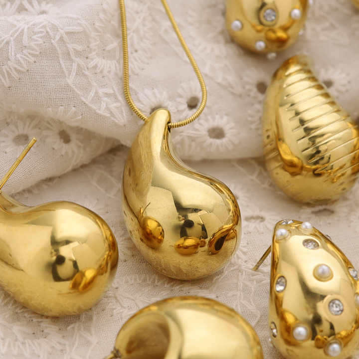 Wholesale Advanced Design 18K PVD Gold Plated Stainless Steel Water Drop Stud Earrings Fashionable Drop Earrings