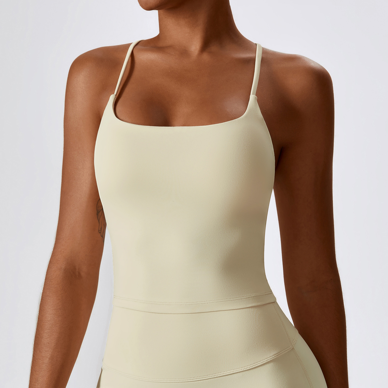 vest white