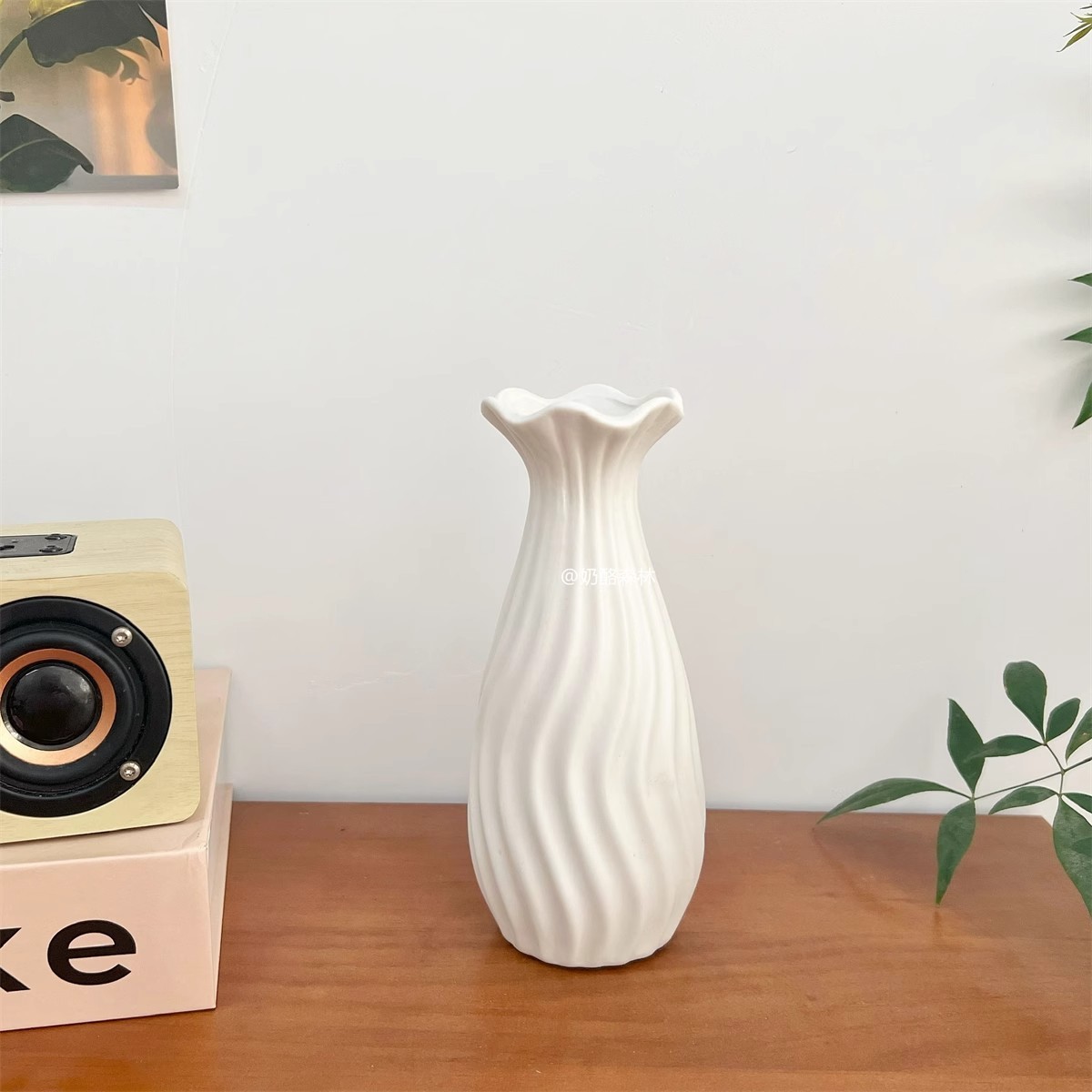Vase en céramique motif poisson