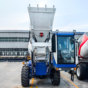 Bán buôn Chất lượng cao 4 m³ Máy trộn bê tông xe tải bê tông Pan <span class=keywords><strong>Mixer</strong></span> xe tải với tự tải cho các công trình xây dựng - Product Image 2