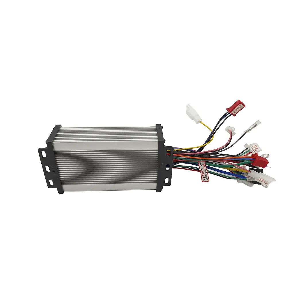 Doğrudan satış popüler 12-tube 48V-64V-500W fırçasız motor kontrol cihazı elektrikli motosiklet elektrikli scooter DC motor kontrolörü