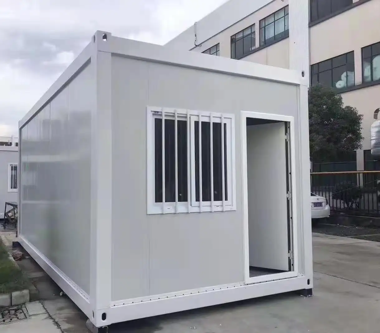 ACE Prefab House White Flat Pack Rumah Kontainer Standar 20 Kaki untuk Penyimpanan