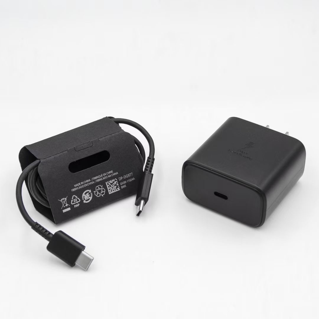 Black charger+cable