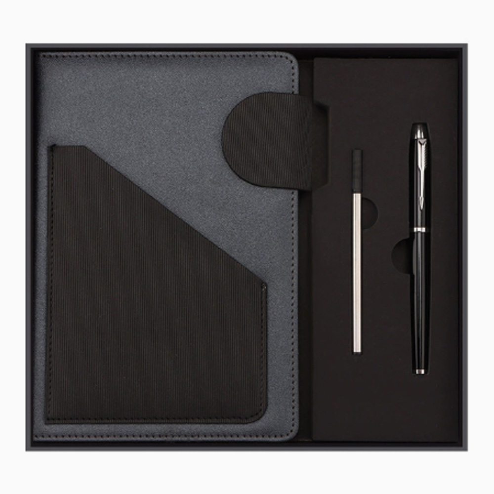 Carnet noir + stylo