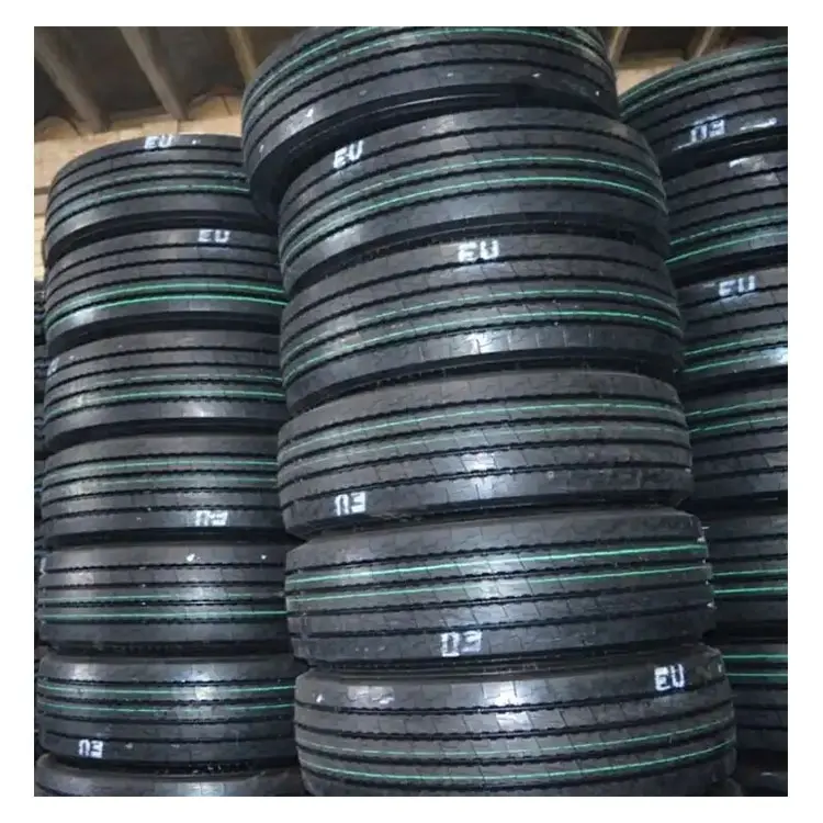 Pneu tout acier d'usine de pneus en Chine 275/70R22.5 205/75R17.5 215/75R17.5 225/75R17.5 235/75R17.5 pneu de camion radial