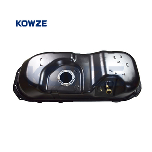Kowze oto araba benzinli dizel yakıt <span class=keywords><strong>tank</strong></span>ı Mitsubishi 4X4 Pick up L200 Triton MN120096 MN120095 1700A590 yedek parça