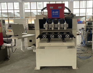 Máquina cortadora de carpintería con maquinaria CNC de husillos múltiples con dispositivos rotativos y enrutador CNC de 4 husillos - Product Image 5