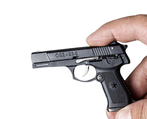 <strong>1911</strong> Mini Gun Keychain 1:3 <strong>Colt</strong> 7cm Model 1:4 QSZ92 Men Army Fan Key Chains Metal Toy Gun Model - Product Image 1