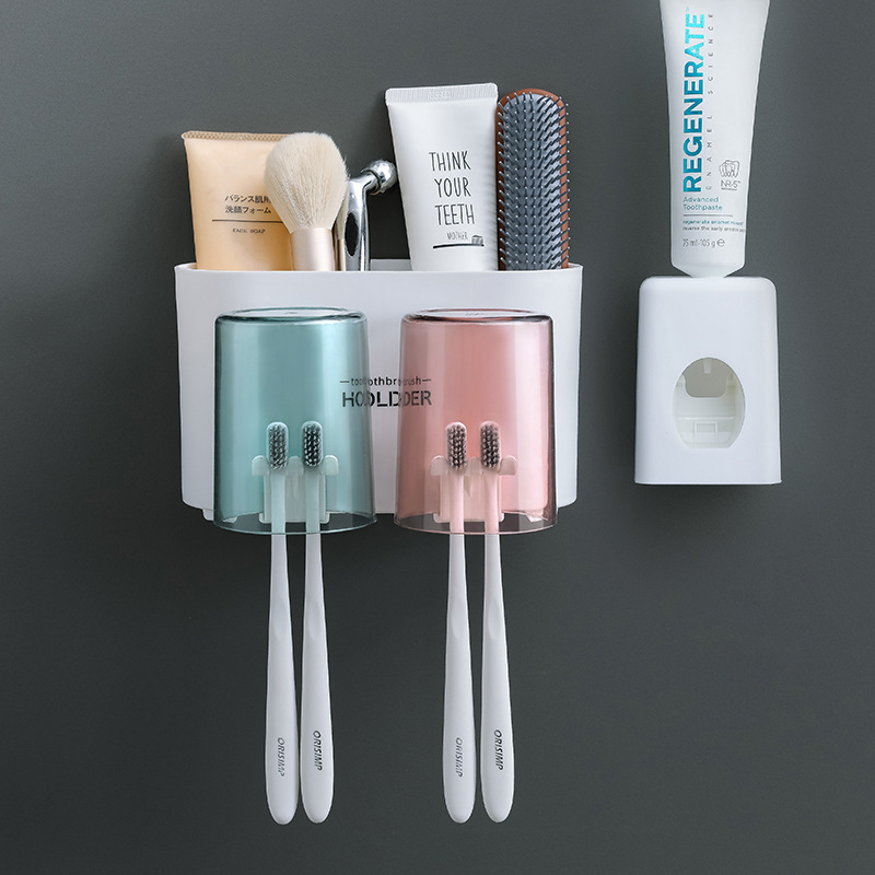 Deux bouches + distributeur de dentifrice blanc