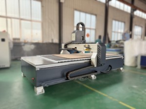 Máquina cortadora de grabado de husillo refrigerado por agua de alta calidad 1530, enrutador CNC de 3 ejes para diseño de procesamiento de acrílico de PVC de madera - Product Image 6