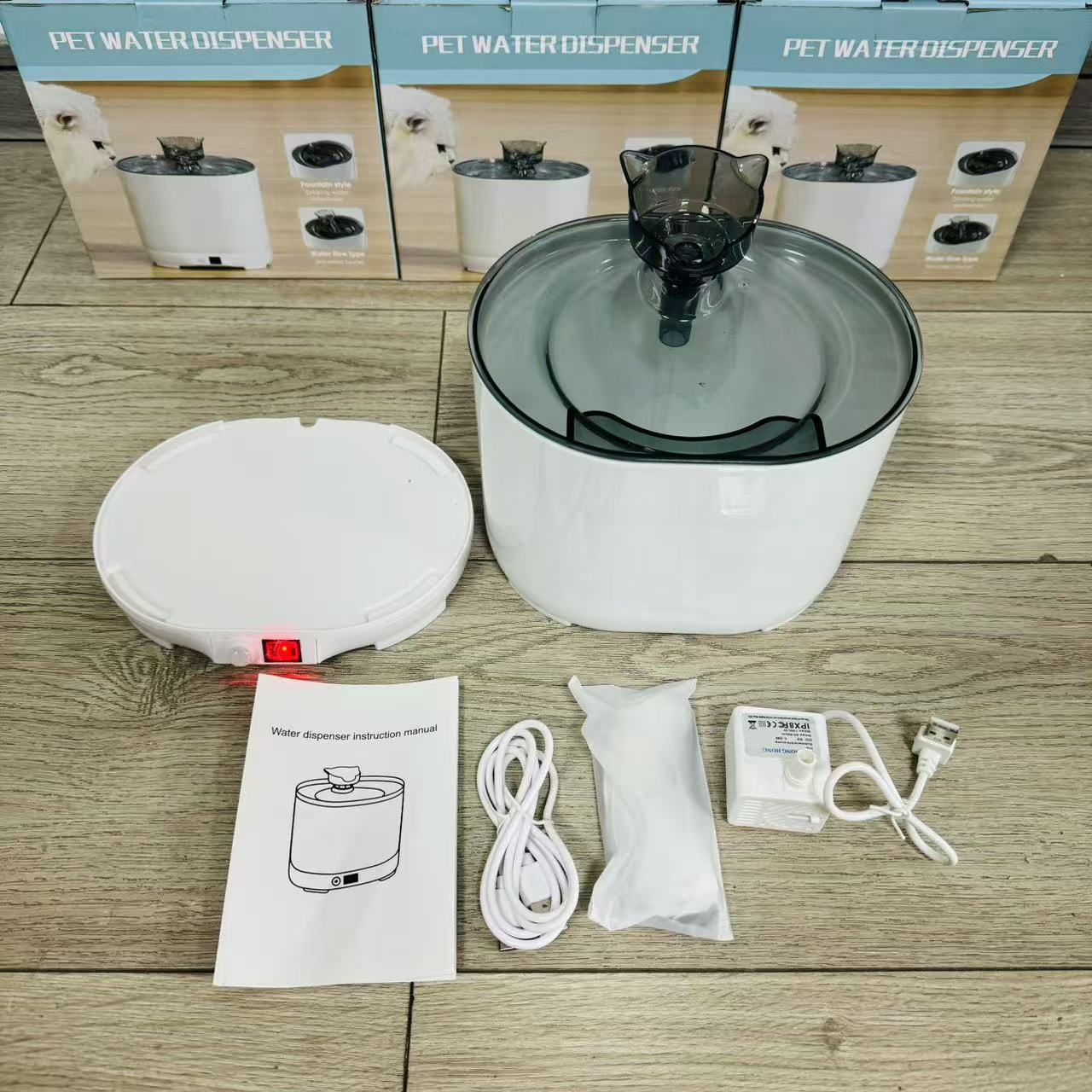 Fuente de agua para gatos con cabezal de inducción.