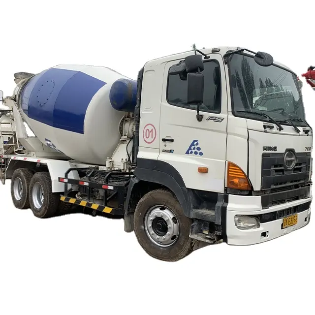 10cbm used condition HINo concrete mixer machine isuzu truck mixer for sale,10m3 concrete mixer truck