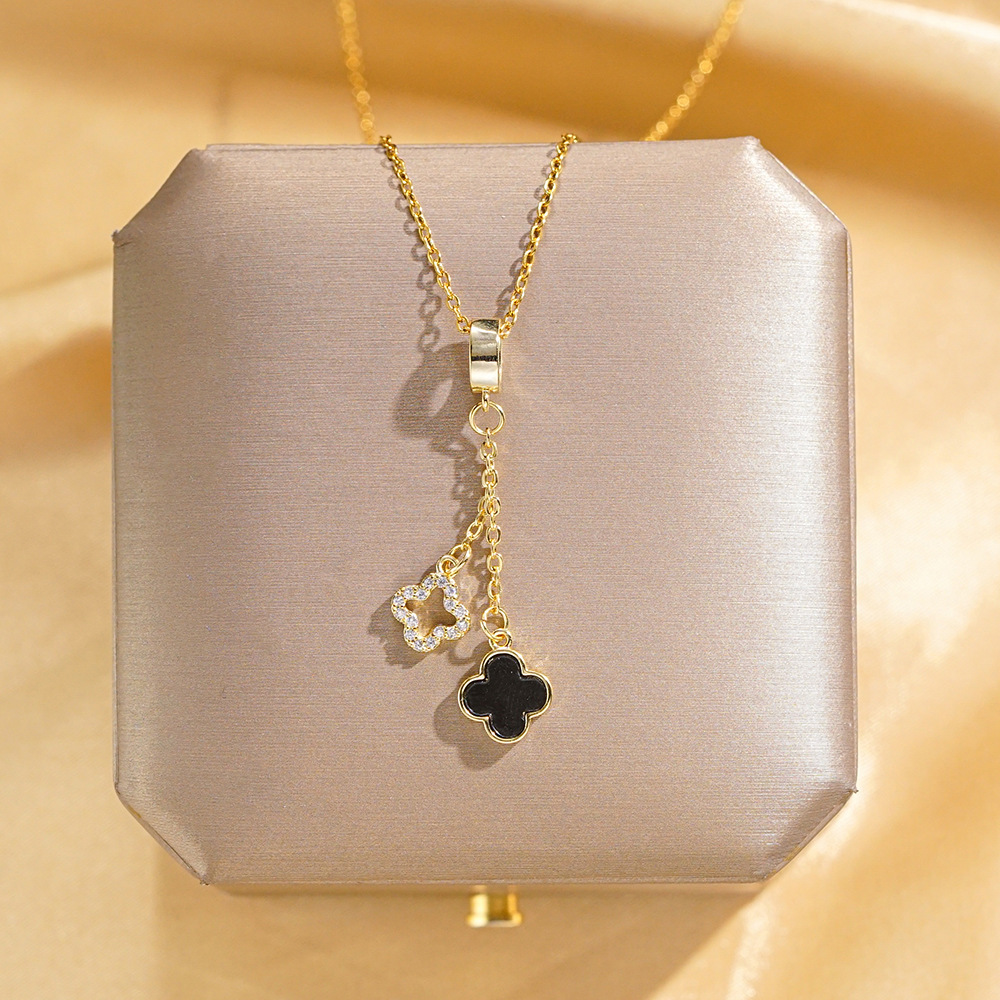 Black fringed four-leaf clover