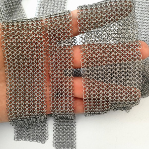 Gold Decorative <strong>Metal</strong> <strong>Mesh</strong> Curtain Coil Aluminium Wire <strong>Mesh</strong> Ceiling Curtain Chain Link <strong>Strip</strong> Drapery for Interior Decoration