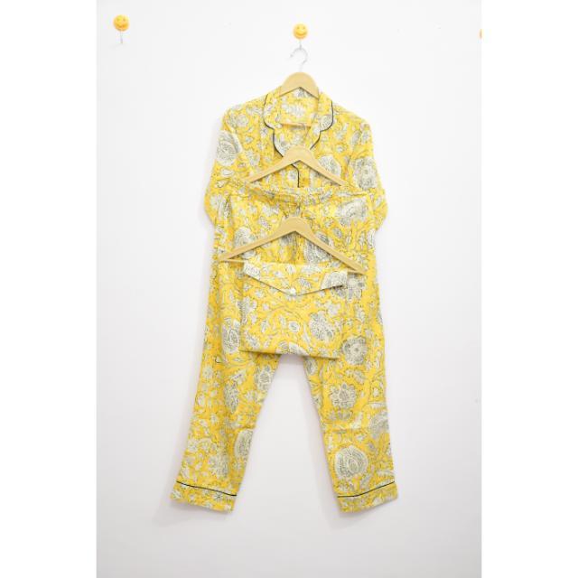 Jaune