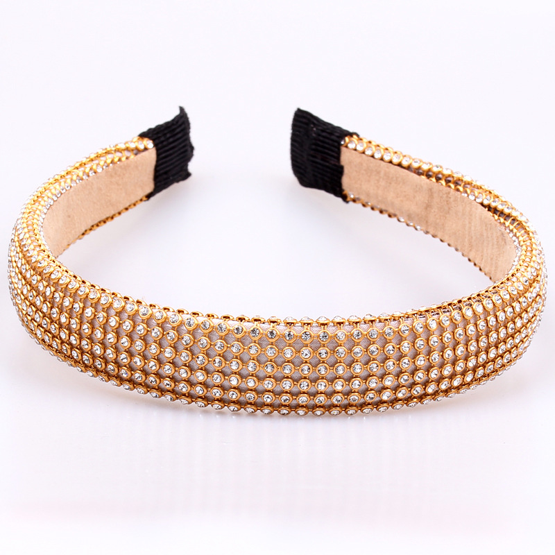 2.5cm wide gold