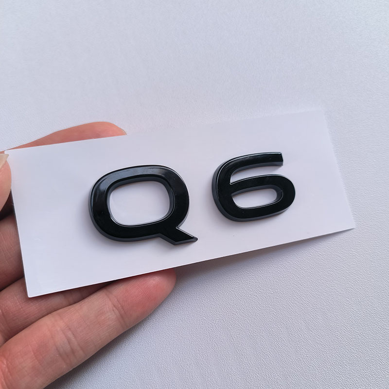 Nuovo q6 nero lucido