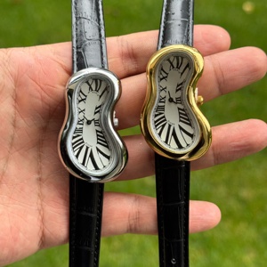 עיצוב טוויסט נמס חדש עיצוב קוורץ wristwatch roman ספרות מופשטת ועיצוב מעוותת שעון התכה מעוגל - Product Image 1