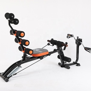 Sechs in einem mit Abdominal Workout Core Training mit AB Exercise Fitness Gym Machine