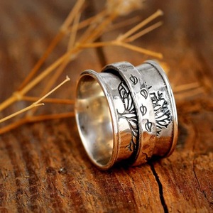 RFJEWELパンクアンティークシンプルカービングツリートランク回転ストレス解消ニュートラル人気リング