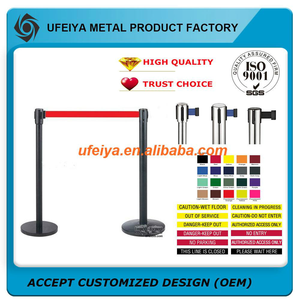 Barriera anti-folla con barriera retrattile rossa - Product Image 3