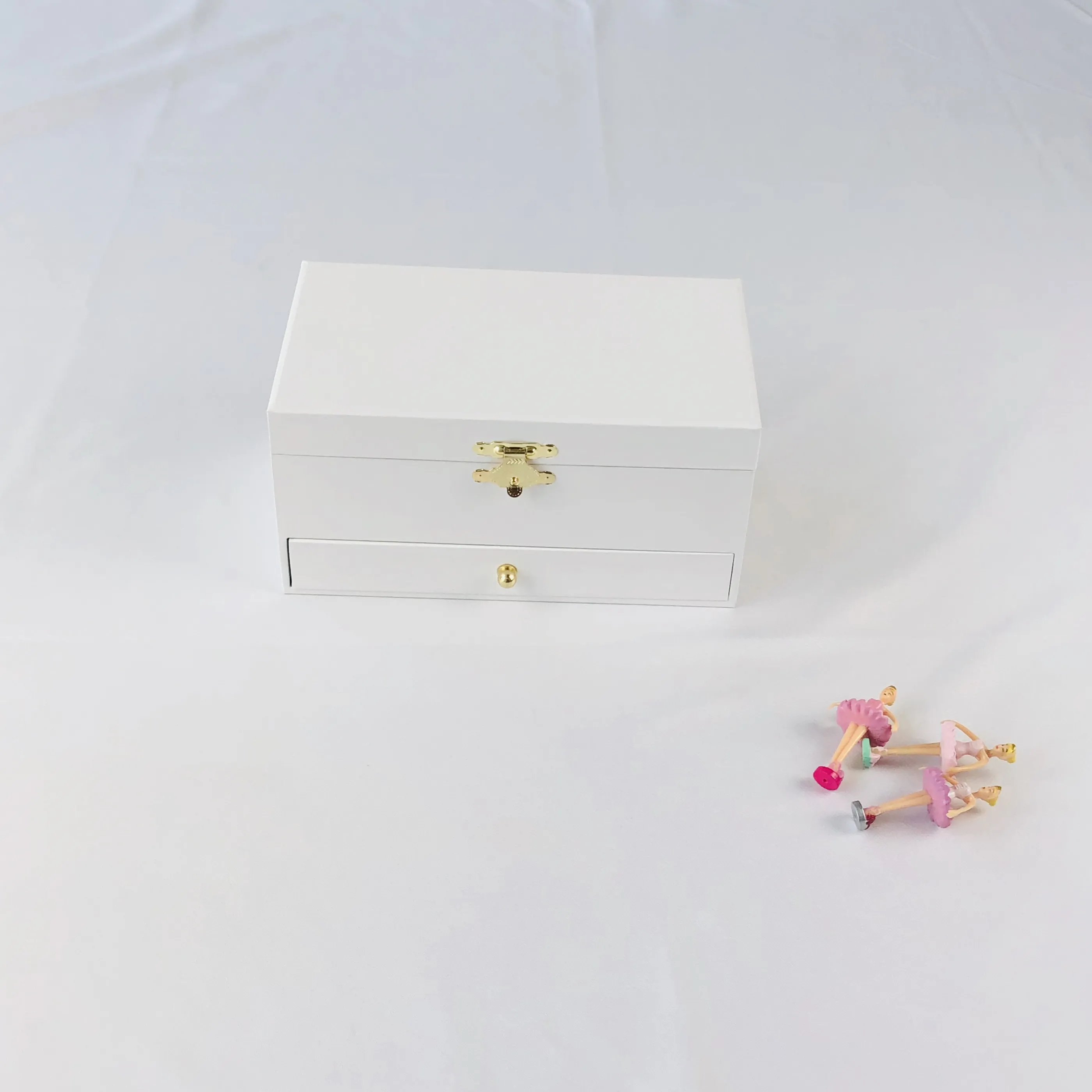 Ever Bright-caja de joyería musical de madera blanca minimalista para mujeres y niñas, fabricación china, gran oferta