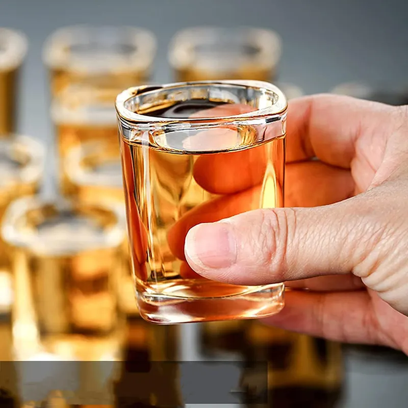 Groothandel Hot Sale Shot Glazen Vierkante Vorm Whisky Glazen Beker Voor Sterke Wodka