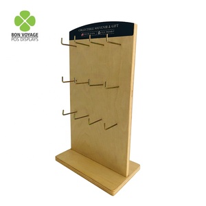 Kunden spezifischer Einzelhandel geschäft Promotion Holz gedreht Arbeits platte Schlüssel anhänger Displayst änder mit Haken für Zubehör - Product Image 2
