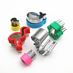 China Factory Pastry Baking Tools <strong>Set</strong> Sandwich Cutter <strong>Set</strong> for Kids Animal Sandwich Cookie Cutter Stamp - Product Image 2