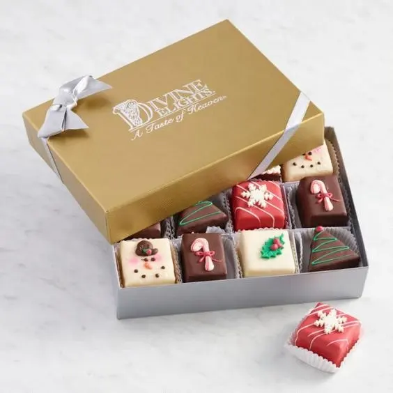 Manyetik kağıt çikolata ambalajı hediye kutuları bölücü ile karton özelleştirilmiş boş düğün çikolata kutuları