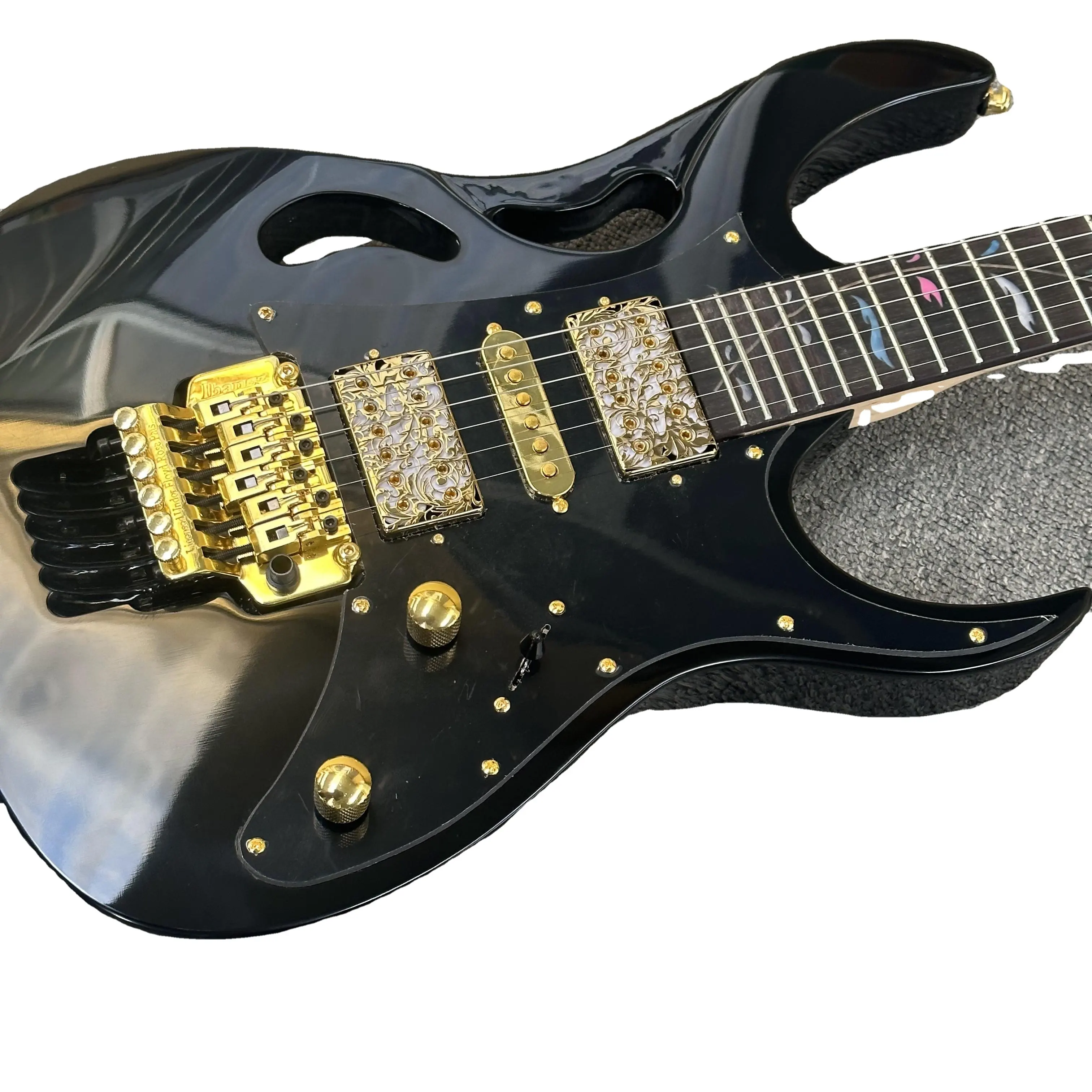 Black Classic Ibn Brand 7V Guitarra eléctrica de alta calidad Gold Hardware con envío rápido en stock