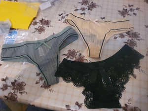 热卖女性内衣丁字裤蕾丝内衣打结女性性感丁字裤透明蕾丝女式内裤