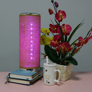 โคมไฟตั้งโต๊ะ RGB ยืดหยุ่นได้พร้อมรีโมทคอนโทรล24คีย์ของตกแต่งบ้าน - Product Image 5