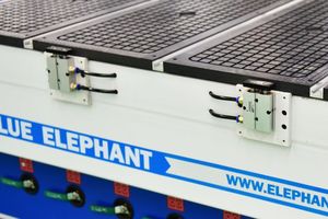 פיל כחול cnc 1325 1530 atc 4 ציר cnc נתב רהיטים 3D גילוף עץ מחיר מכונת cnc בהודו